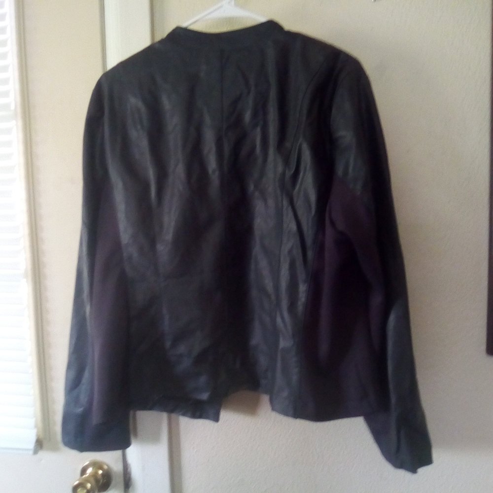 Jacket - Picture 2 of 3